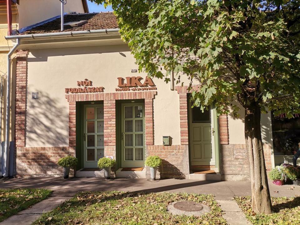 Lika Panzio Gyula Exterior photo
